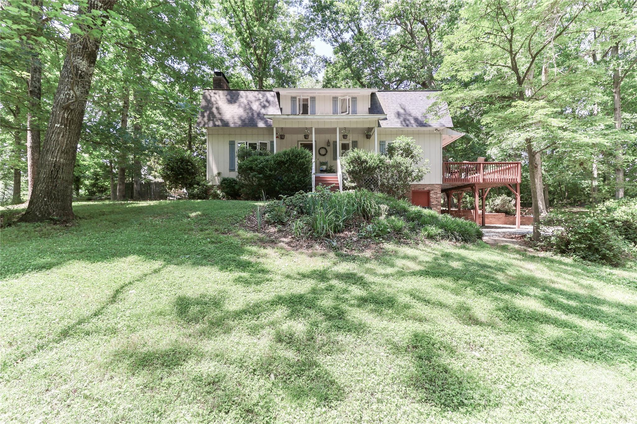 173 Rocky River Road