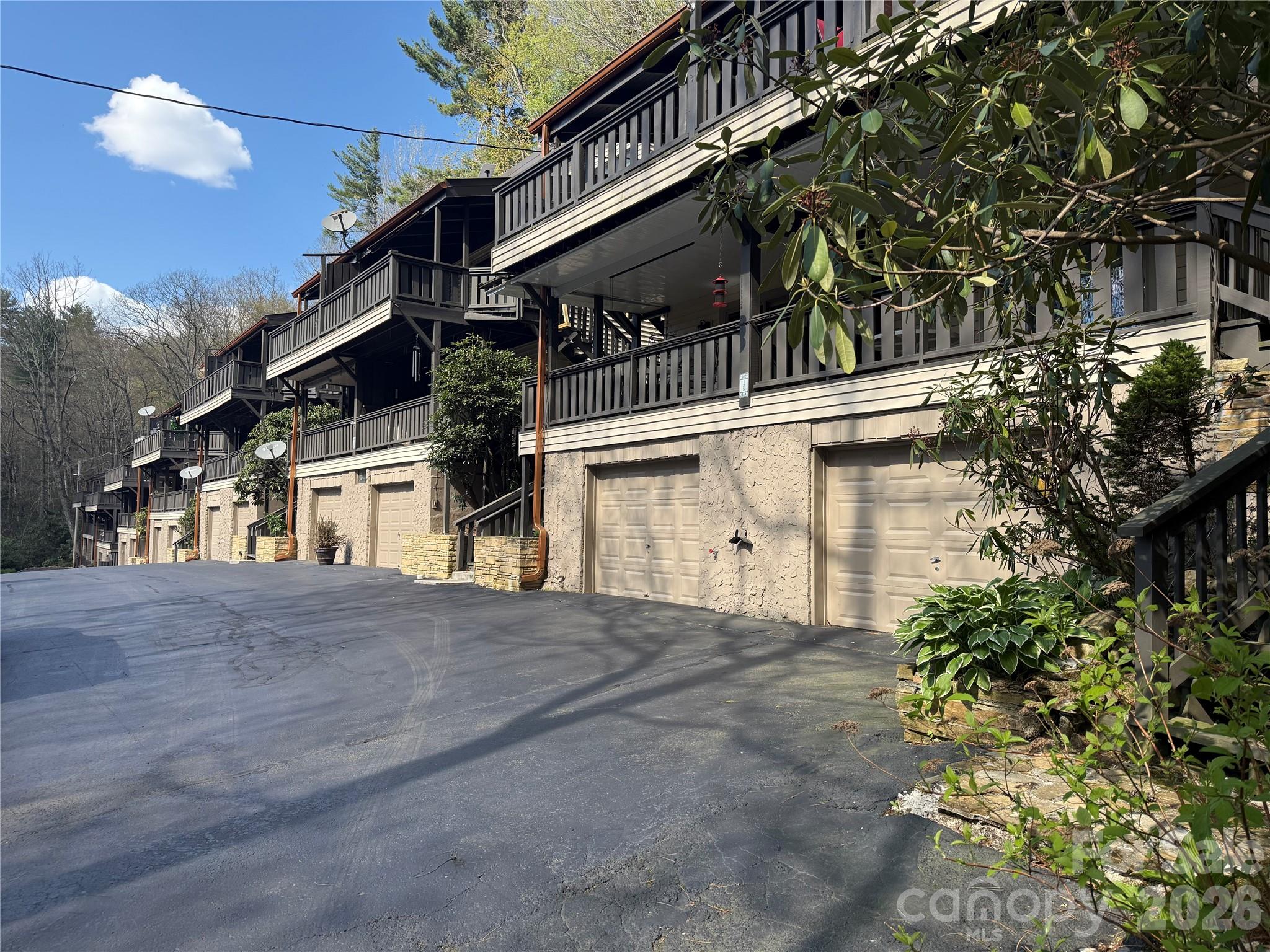 145 Hawks Nest Lane B/3