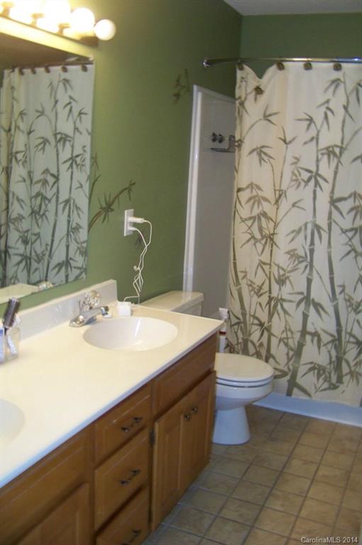 Laural Springs - Residential