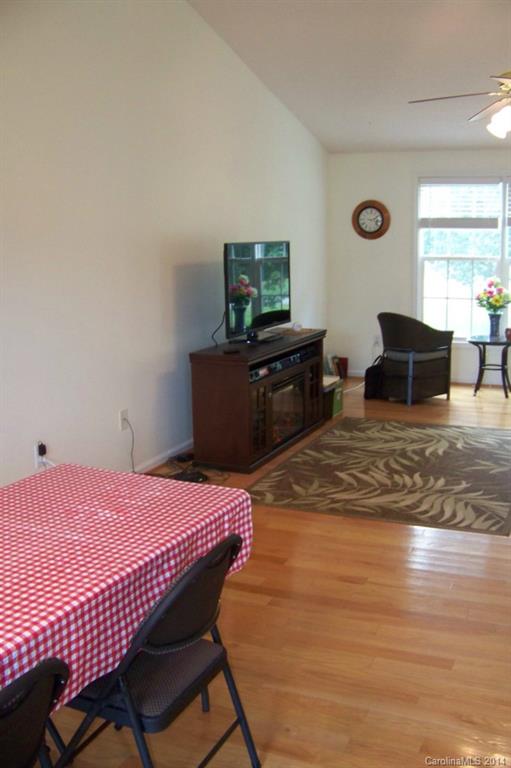 Laural Springs - Residential