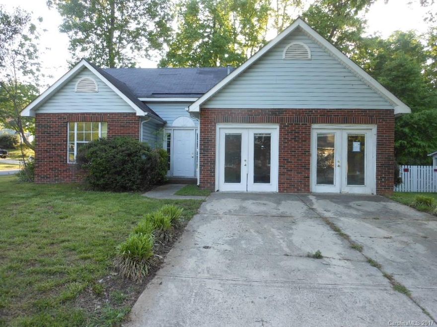 Just a little TLC for this one story ranch home with  3 bedroom 2 bathroom on a very nice corner lot with a eat in breakfast. Desired location just minutes from I-485. Case # 381-740471 Property is owned by the US Dept of HUD. FHA UI (Uninsured) . 203K Elig. HUD homes are Sold As-Is. Subject to Appraisal, Seller makes no representations or warranties as to property condition. Seller may contribute UP TO 3% for buyer's closing costs upon buyer's request. Equal Housing Opportunity.