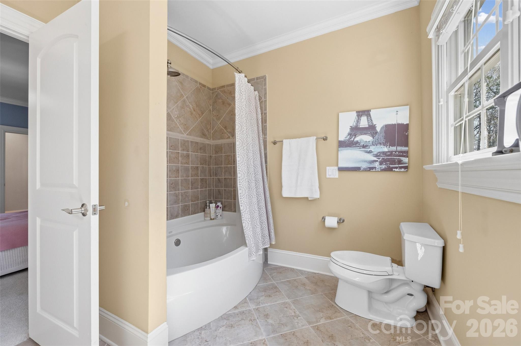 Victoria Lake - Residential