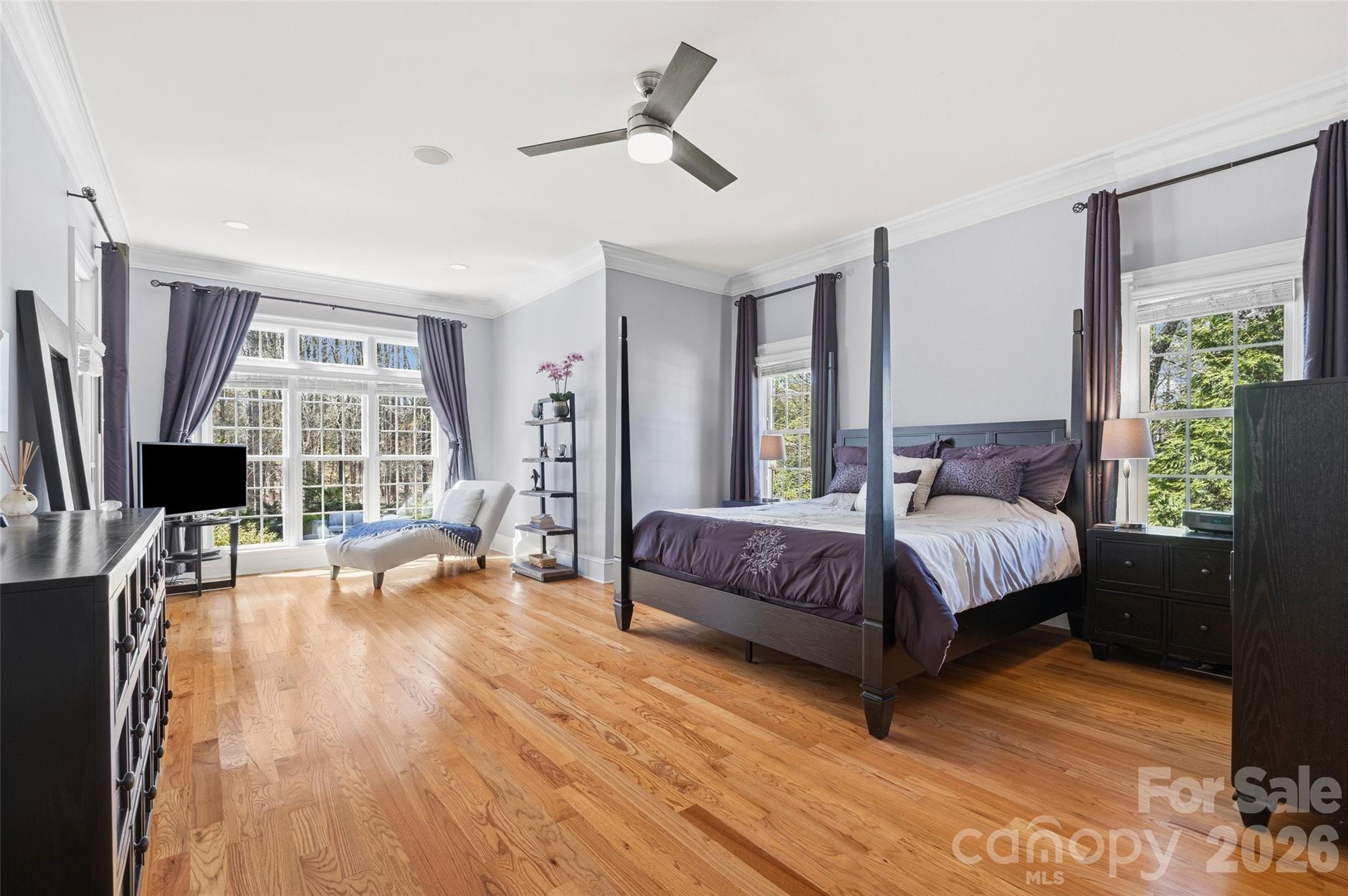 Victoria Lake - Residential