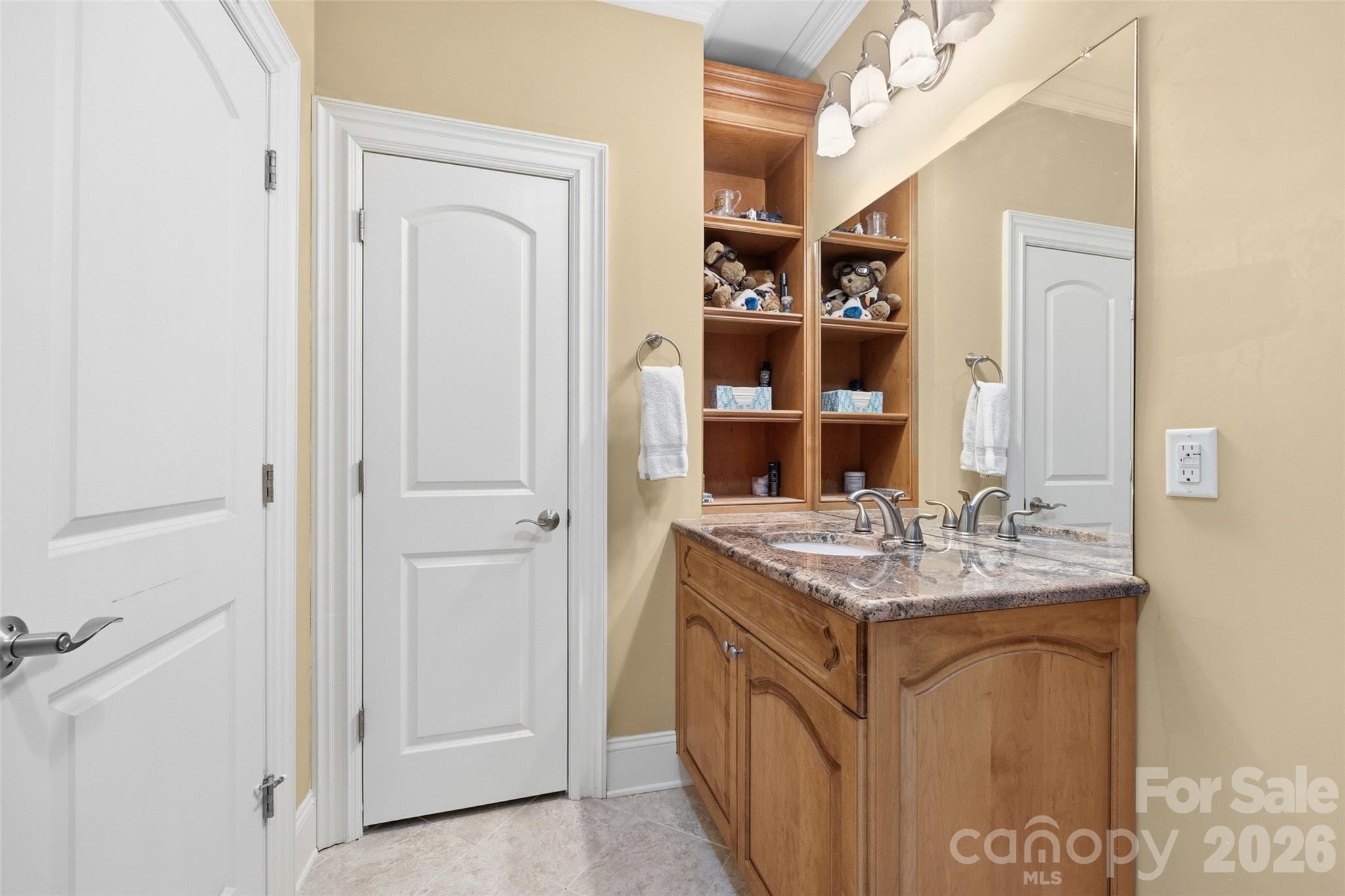 Victoria Lake - Residential