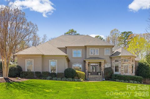 8225 Victoria Lake Drive Waxhaw NC 28173
