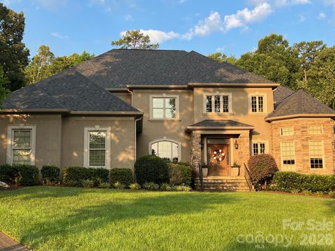 Photo of 8225 Victoria Lake Drive, Waxhaw, NC 28173 (MLS # 4340620)