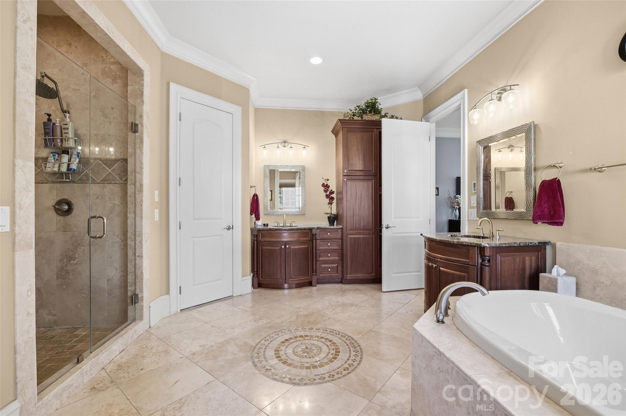 Victoria Lake - Residential