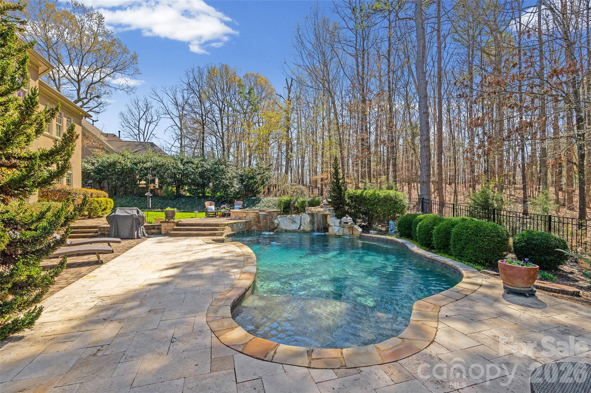 Victoria Lake - Residential