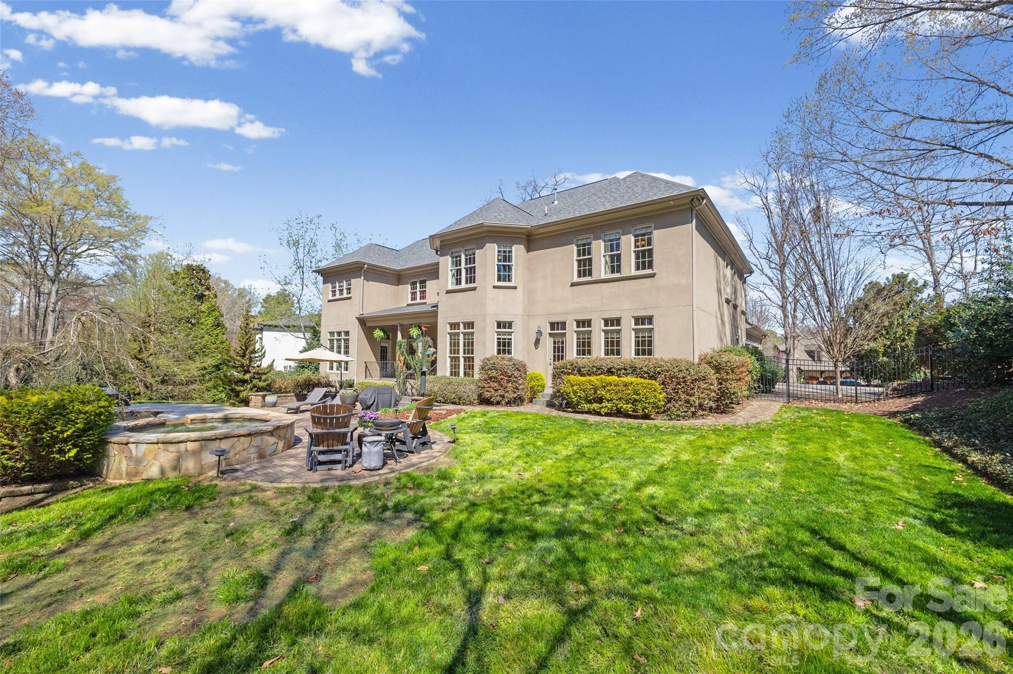 Victoria Lake - Residential