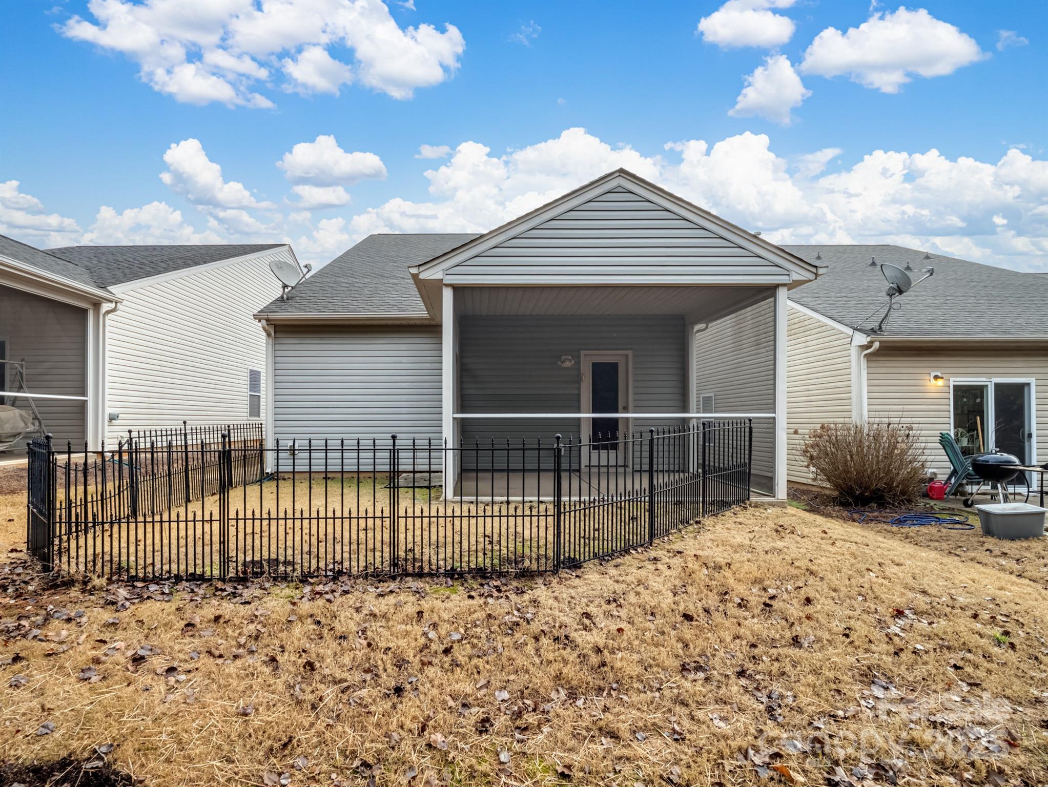 Newport Lakes - Residential