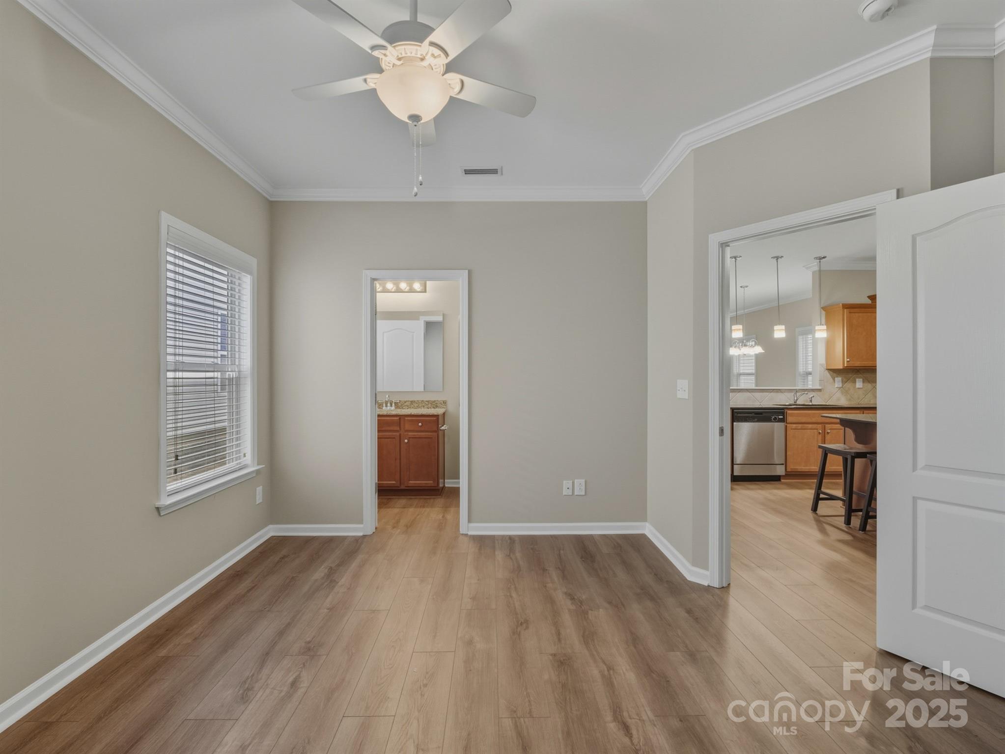 Newport Lakes - Residential