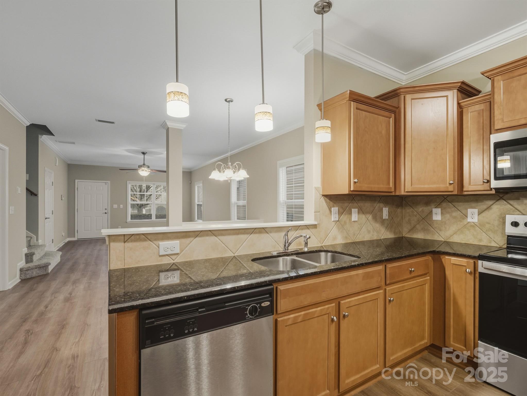 Newport Lakes - Residential