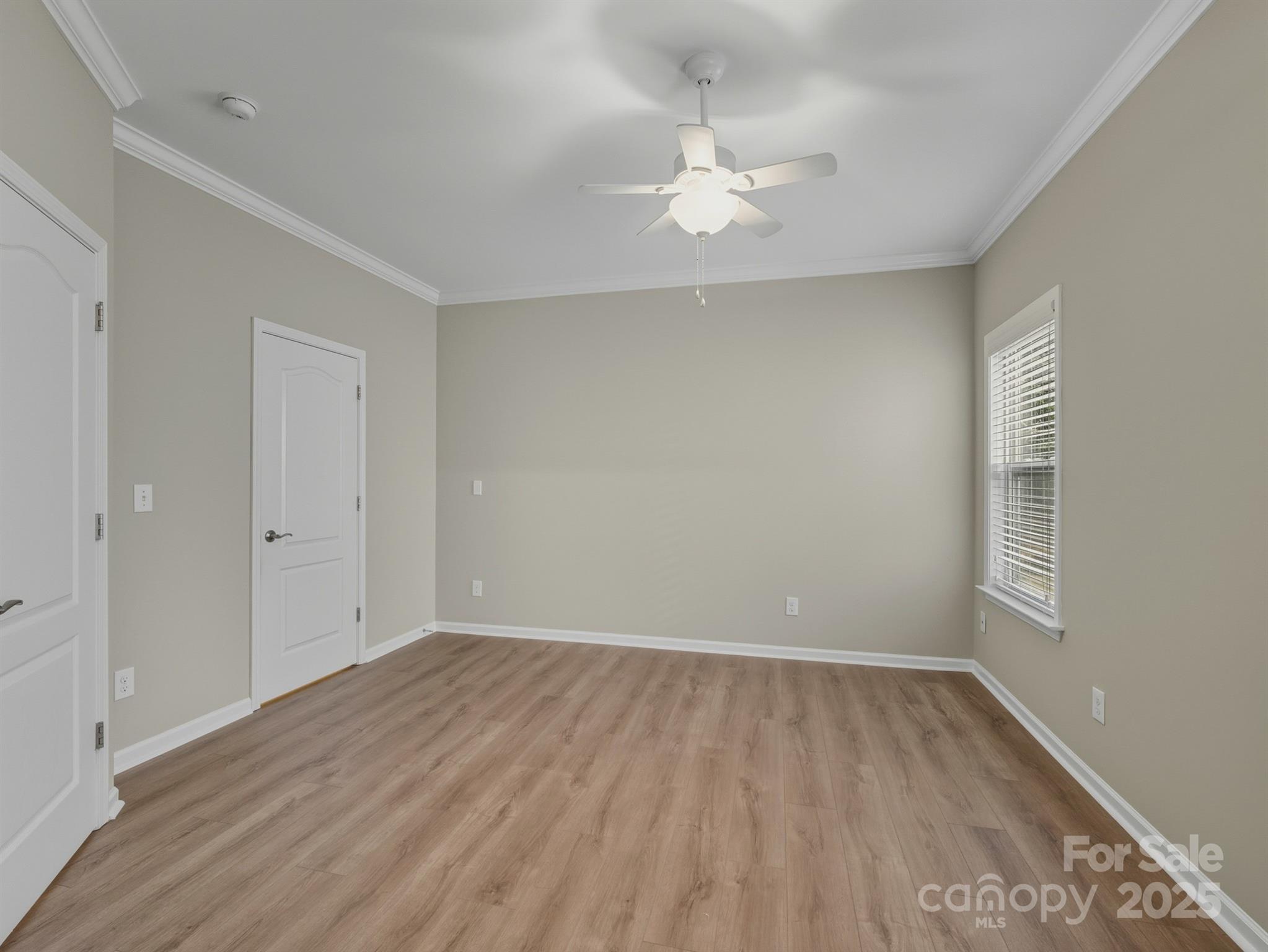 Newport Lakes - Residential