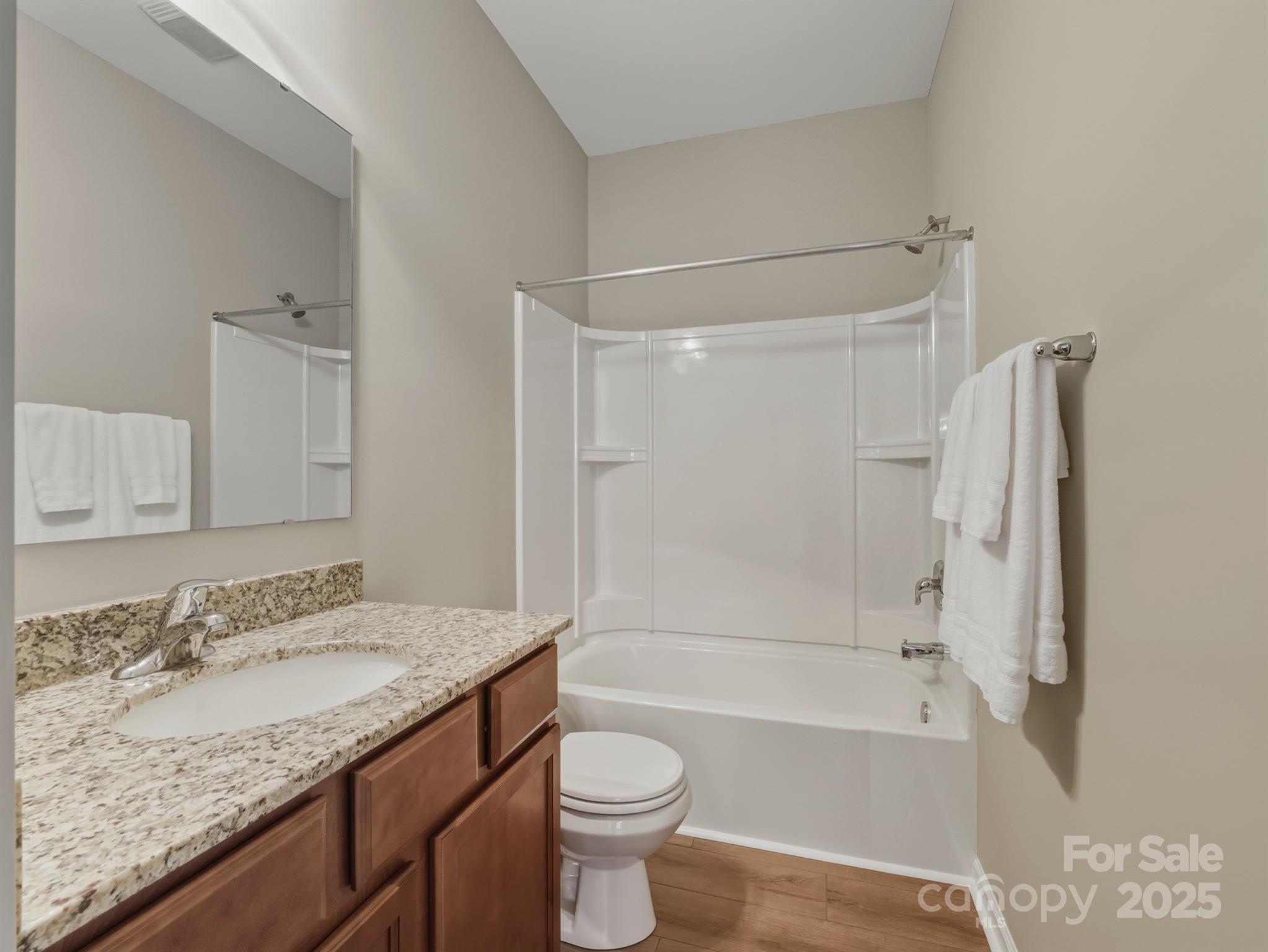 Newport Lakes - Residential