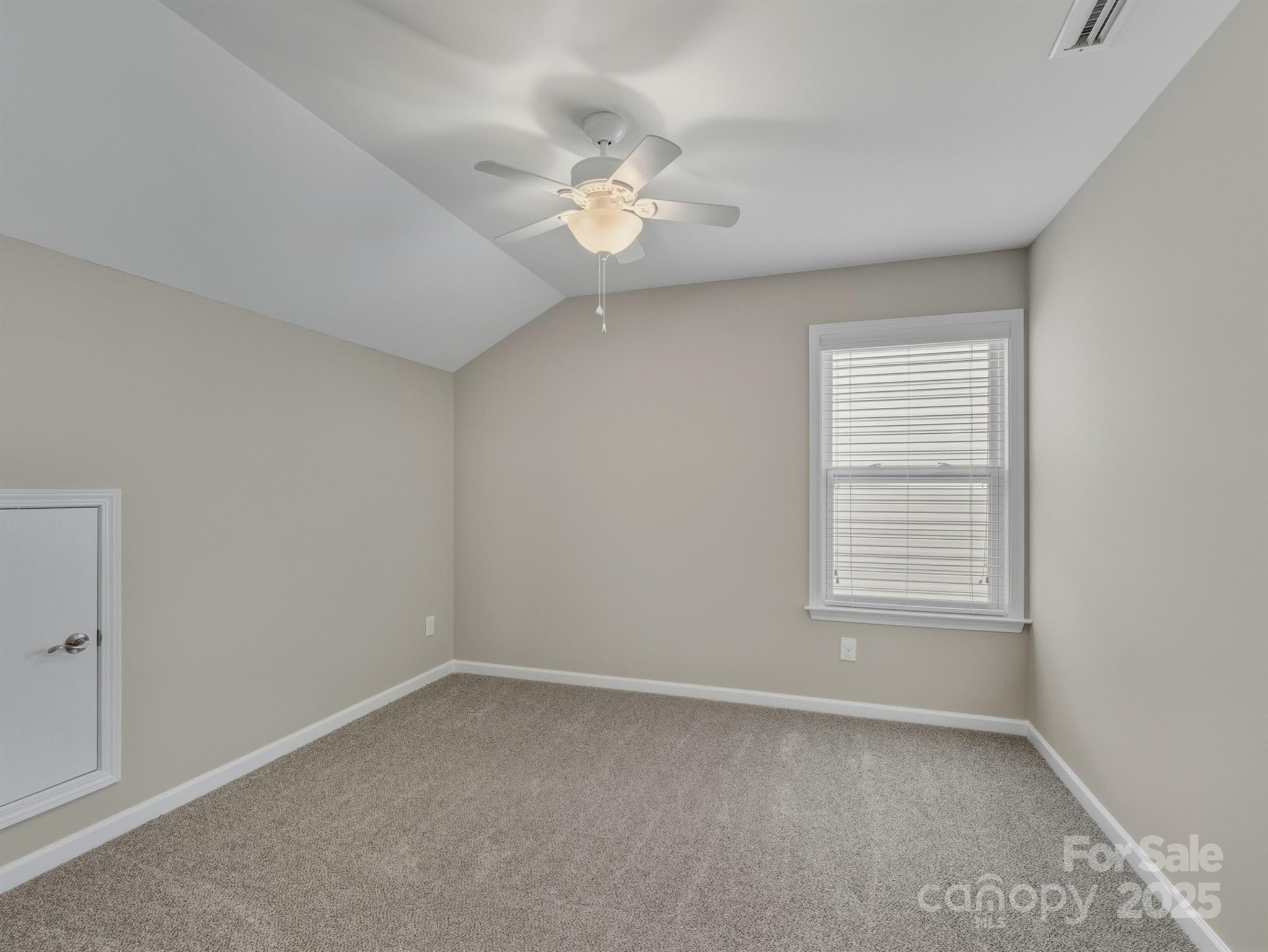 Newport Lakes - Residential