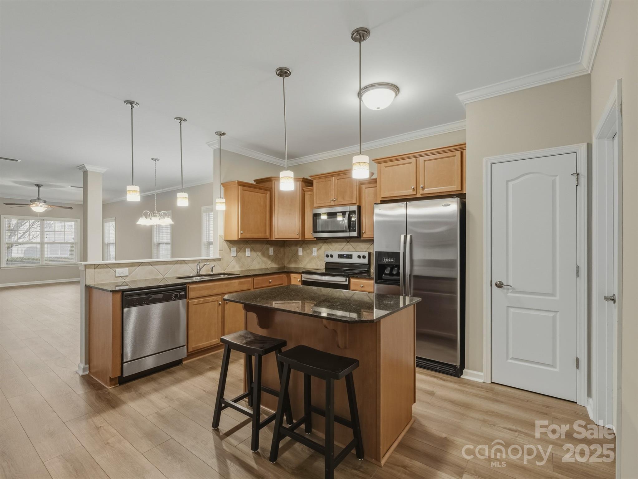 Newport Lakes - Residential