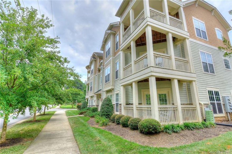 Cotswold area Condo shows like model home w/ one level open floor plan. Kitchen features granite countertops. stainless steel appliances. Hardwood floors and brand new carpet in bedrooms. Great layout with 2 spacious bedrooms & 2 private baths. Large, outdoor balcony/deck. Refrigerator, washer and dryer Included! Top Myers Park school district.