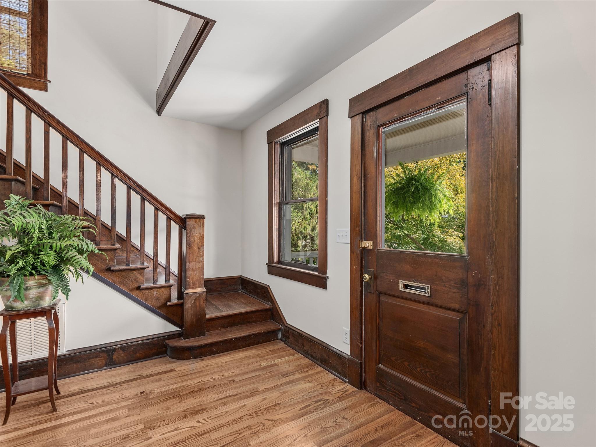 118 Woodrow Avenue