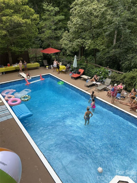 Photo of 16 Canterbury Drive, Arden, NC 28704 (MLS # 4396207)
