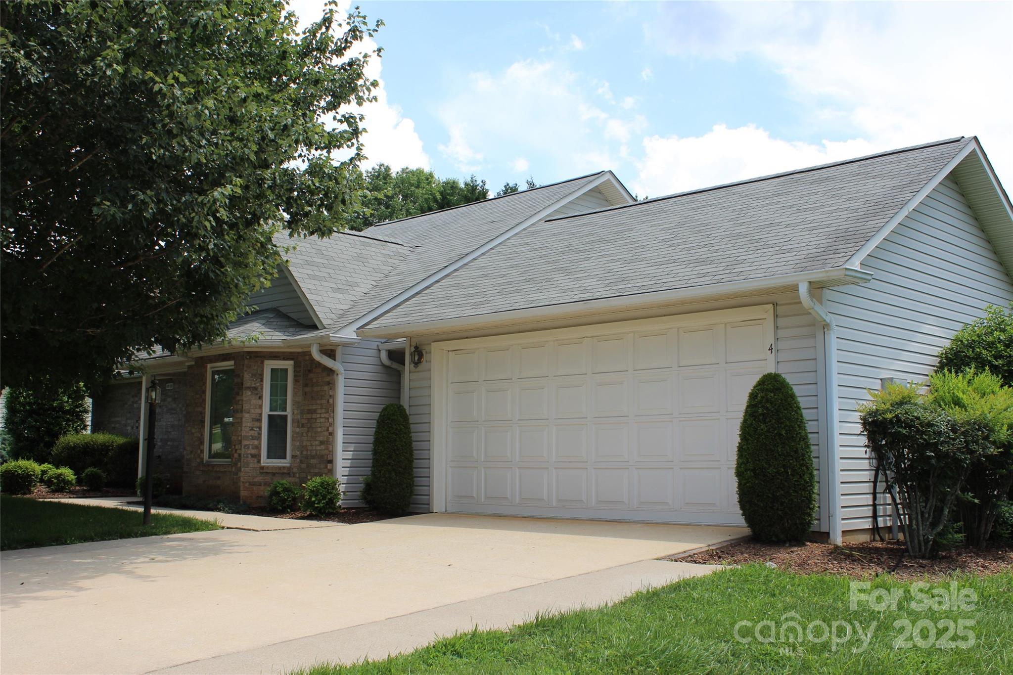 4 Gatehouse Court