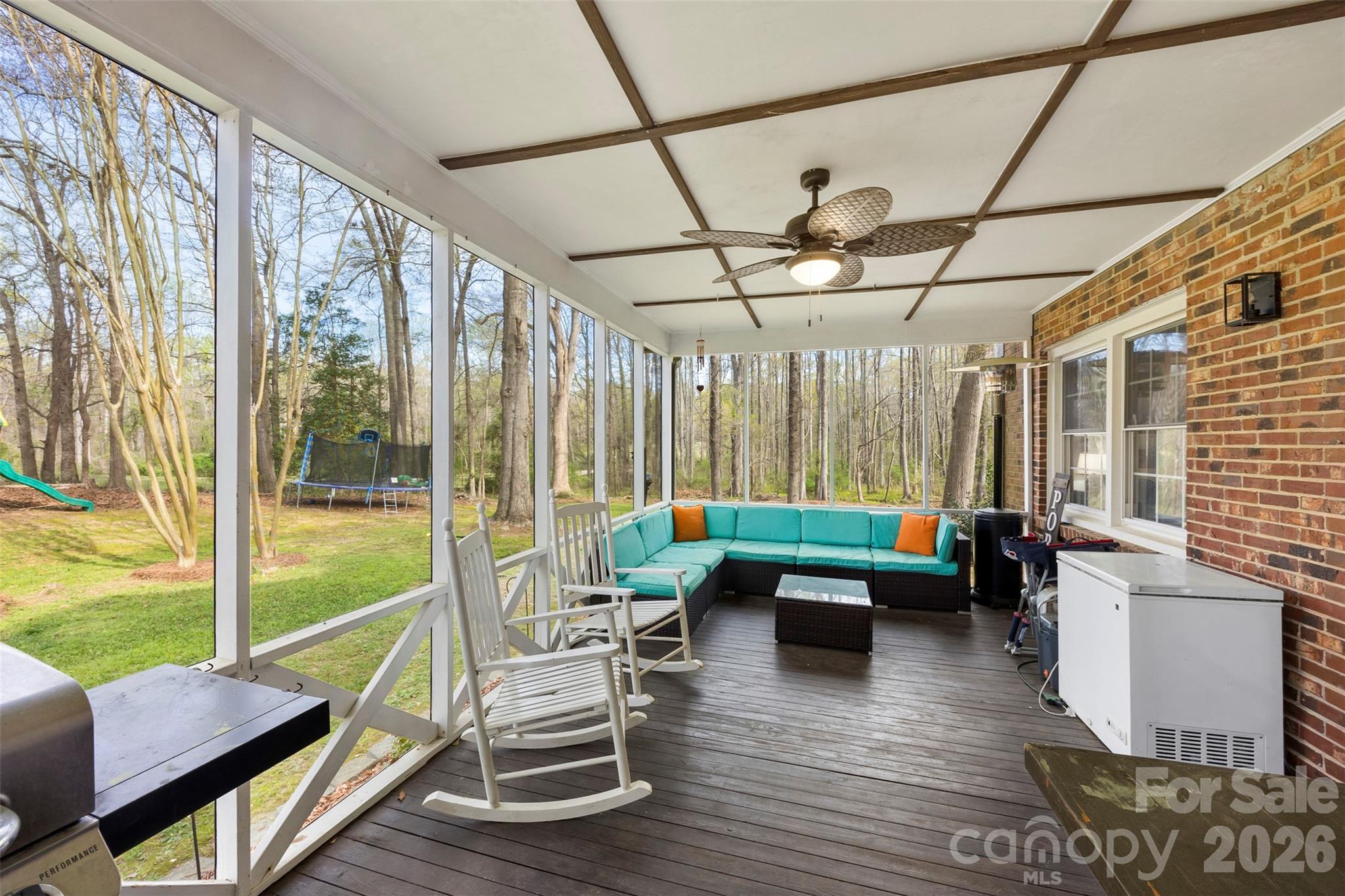 Pinetuck - Residential