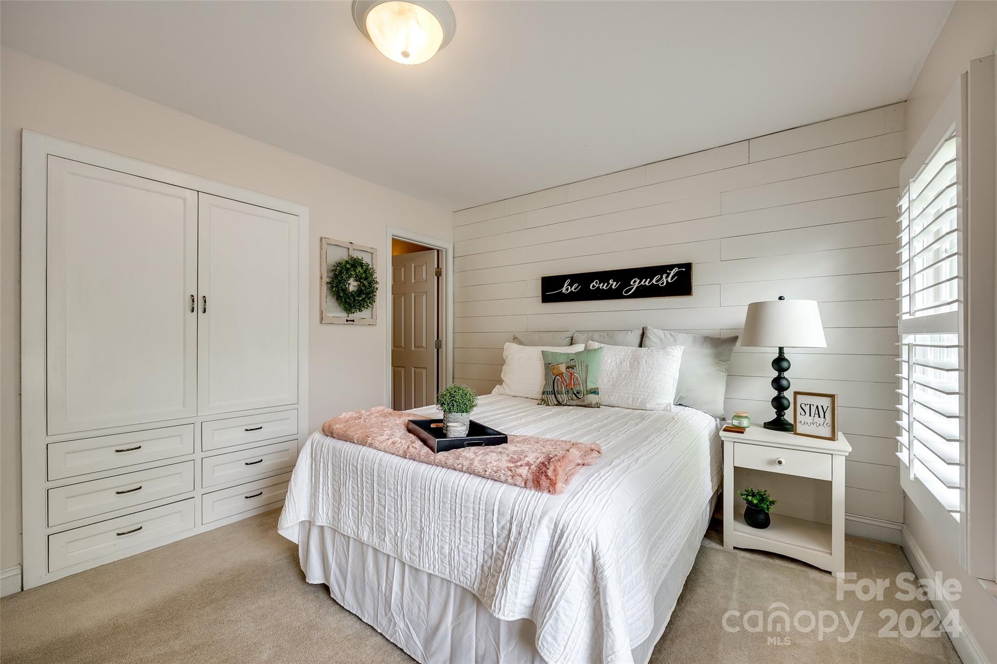 Lake Shore - Residential