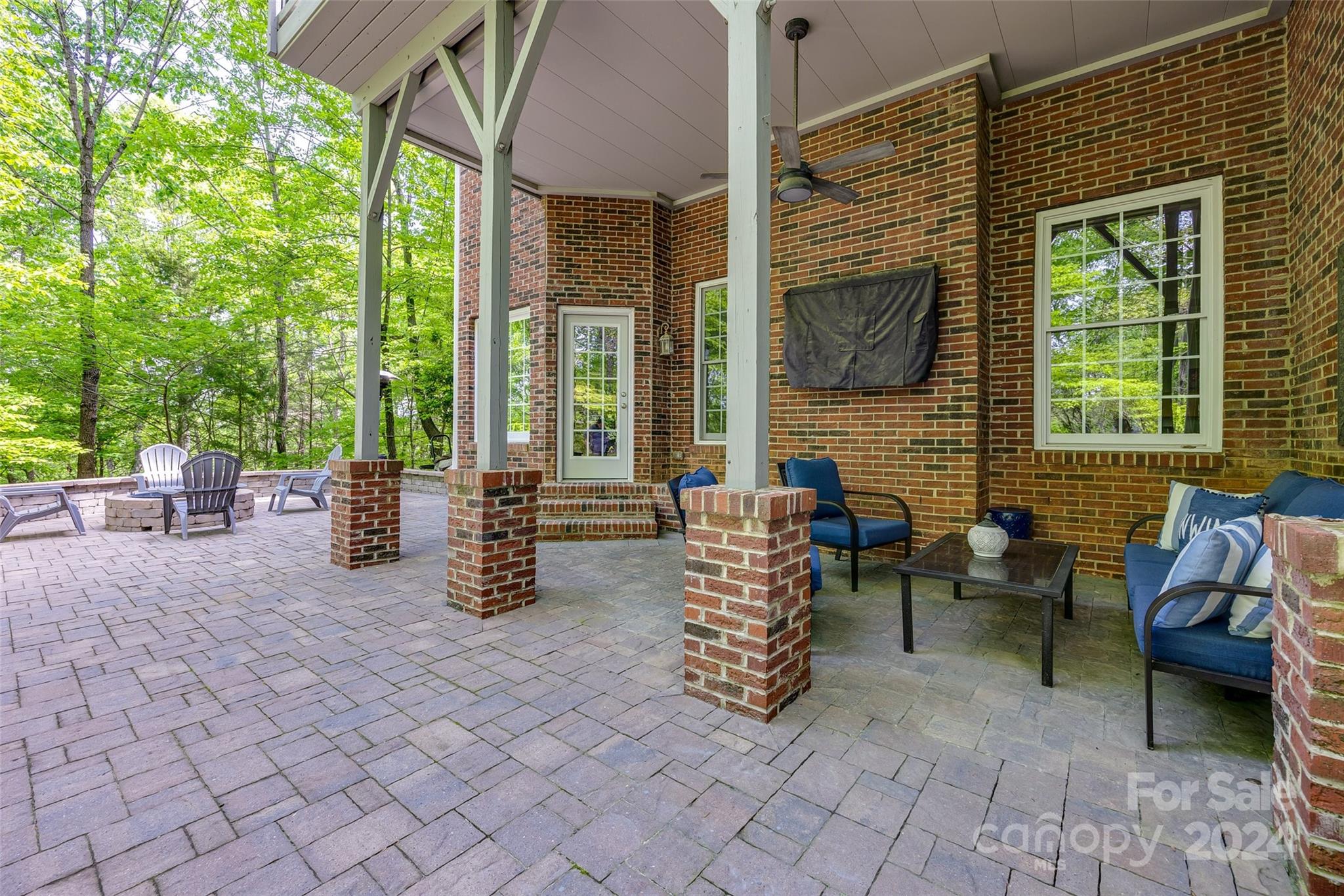 Lake Shore - Residential