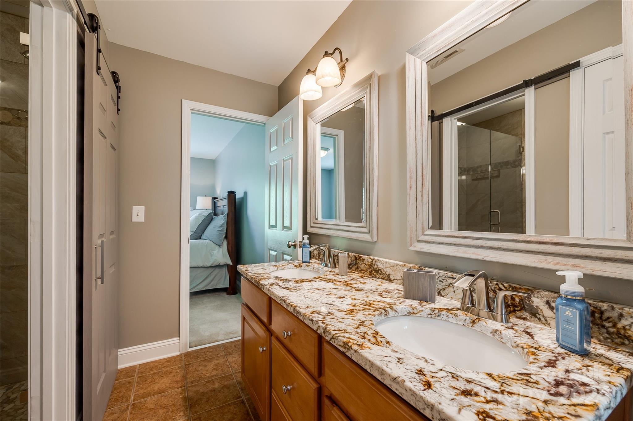 Lake Shore - Residential