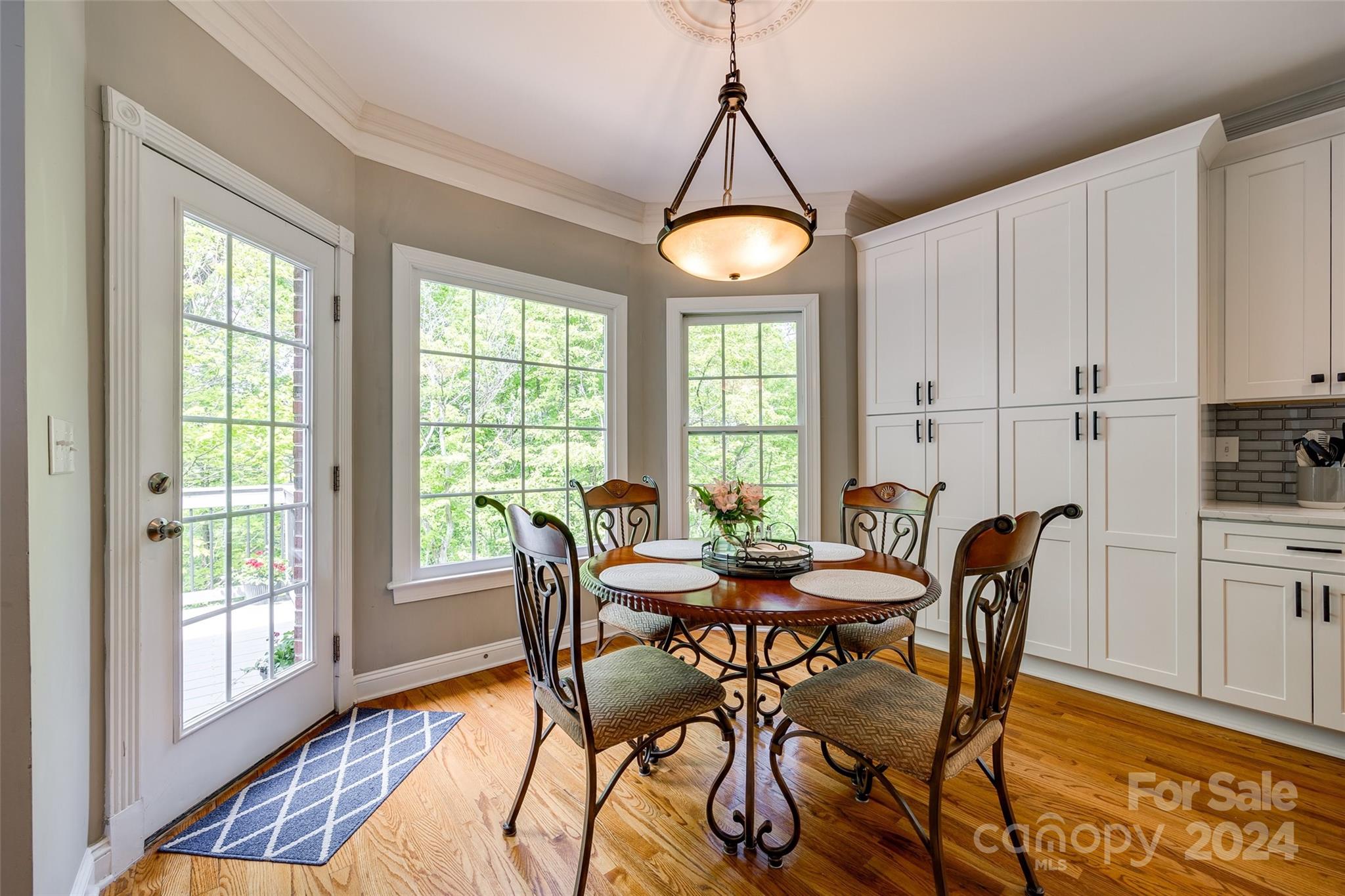 Lake Shore - Residential