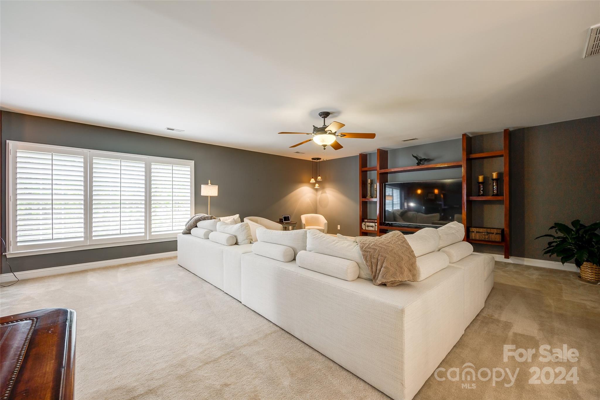 Lake Shore - Residential