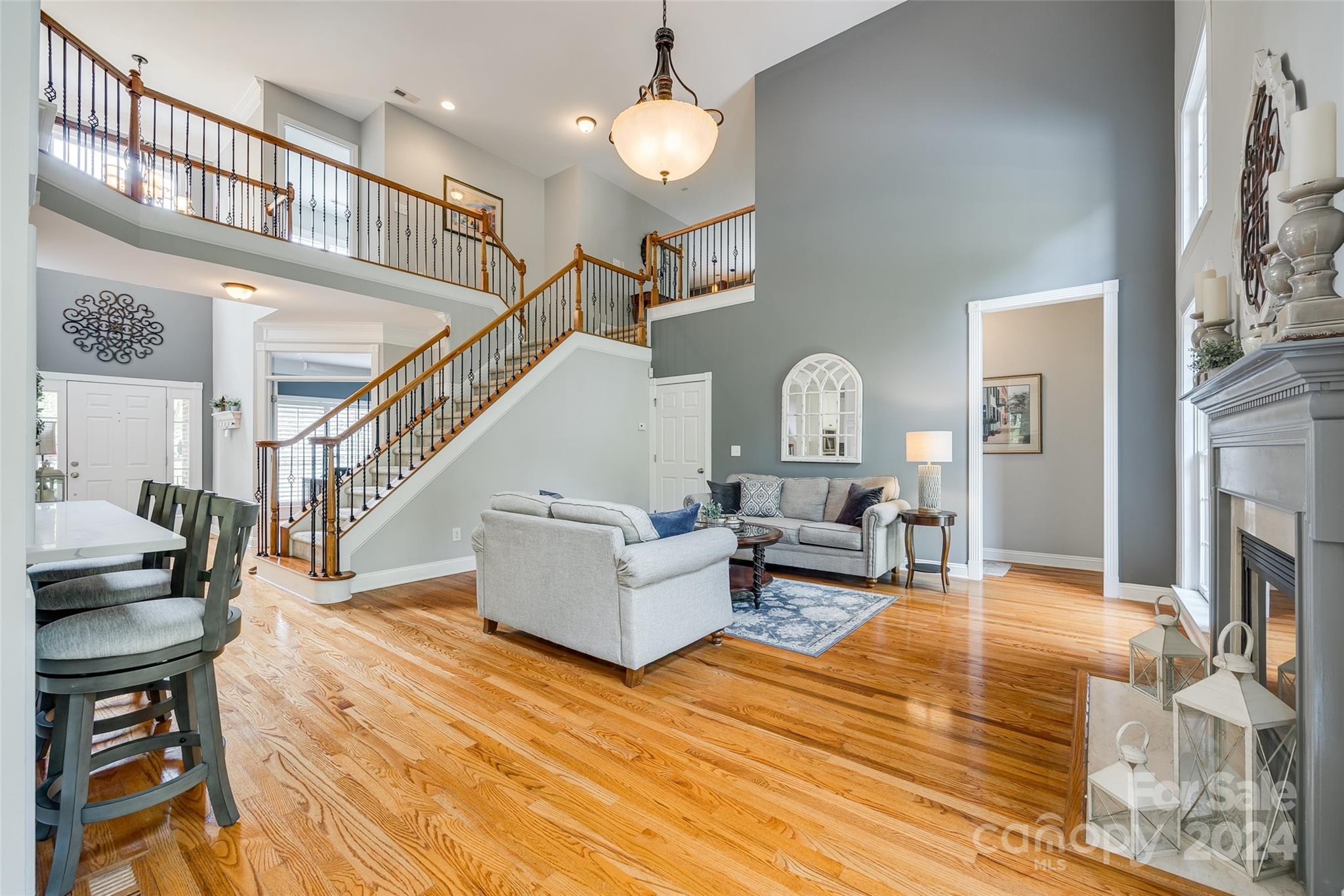 Lake Shore - Residential