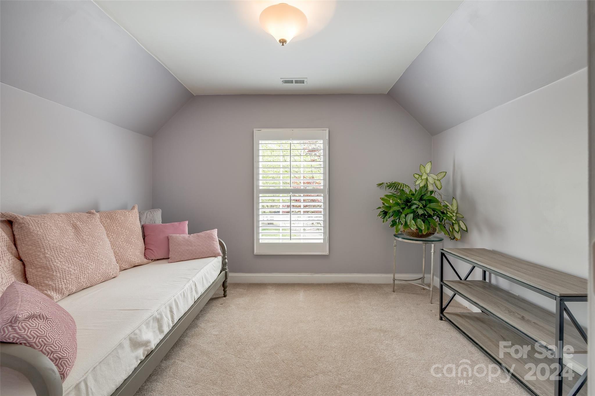 Lake Shore - Residential