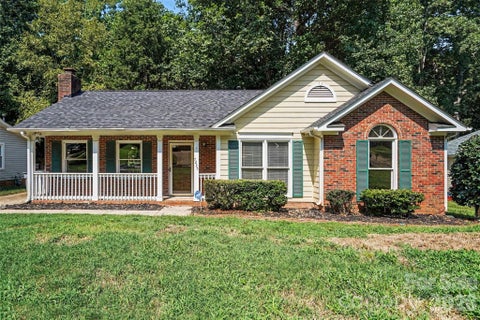 Photo of 7225 Mcteal Place, Charlotte, NC 28262 (MLS # 4421382)