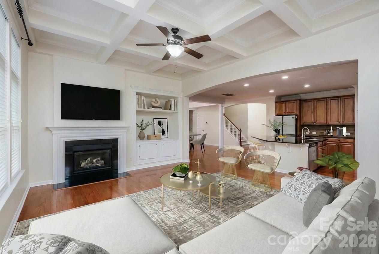 1595 Bay Meadows Avenue NW