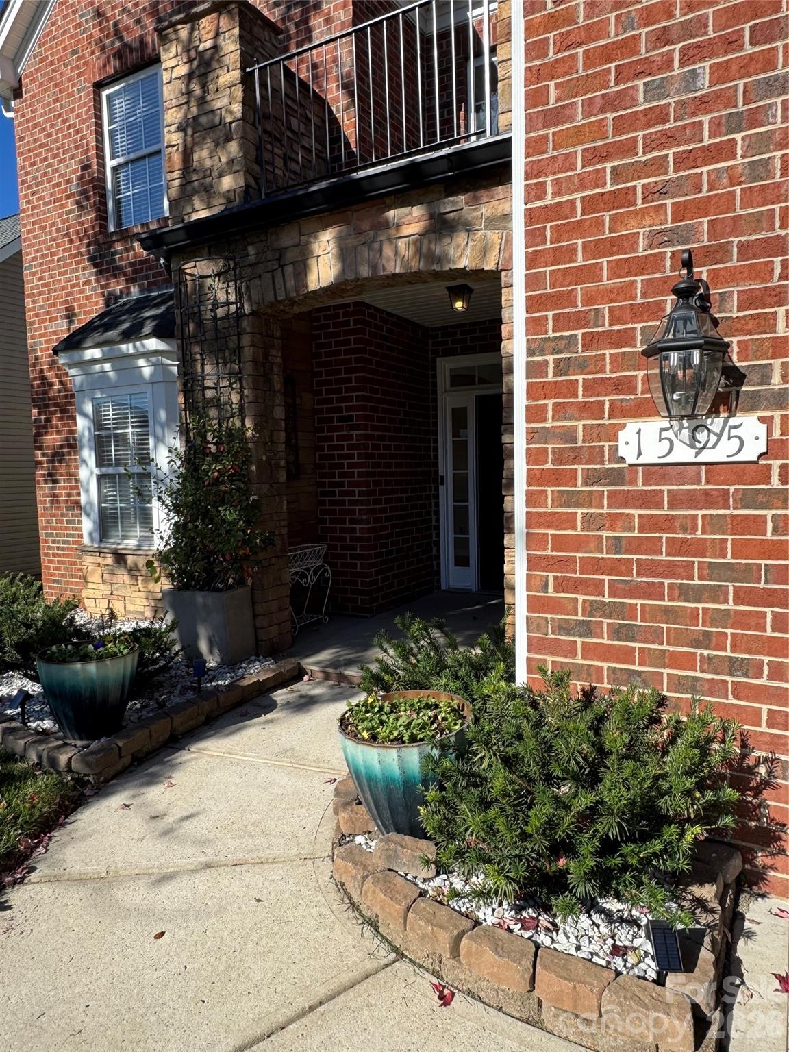 1595 Bay Meadows Avenue NW