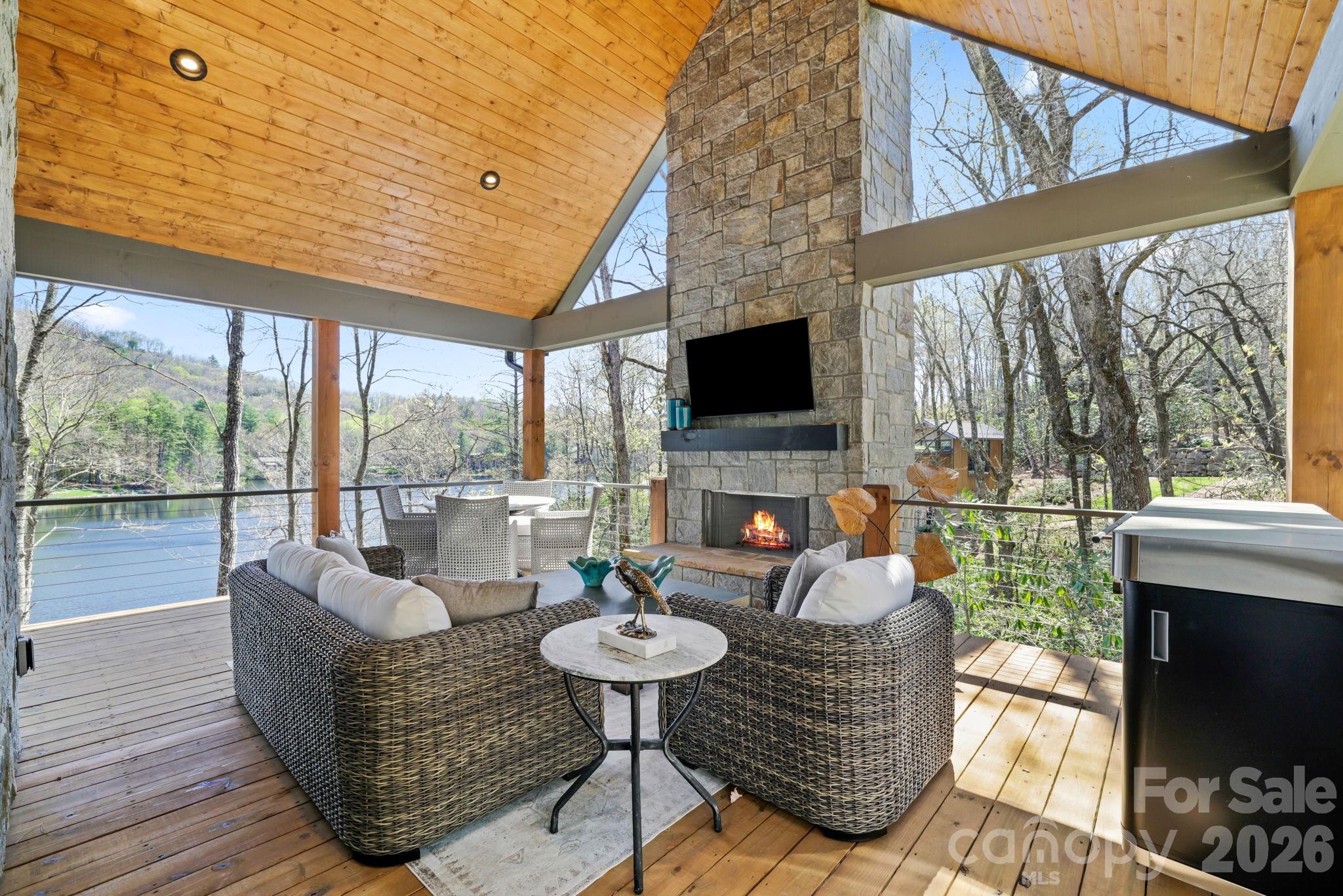 Lake Toxaway Estates - Residential