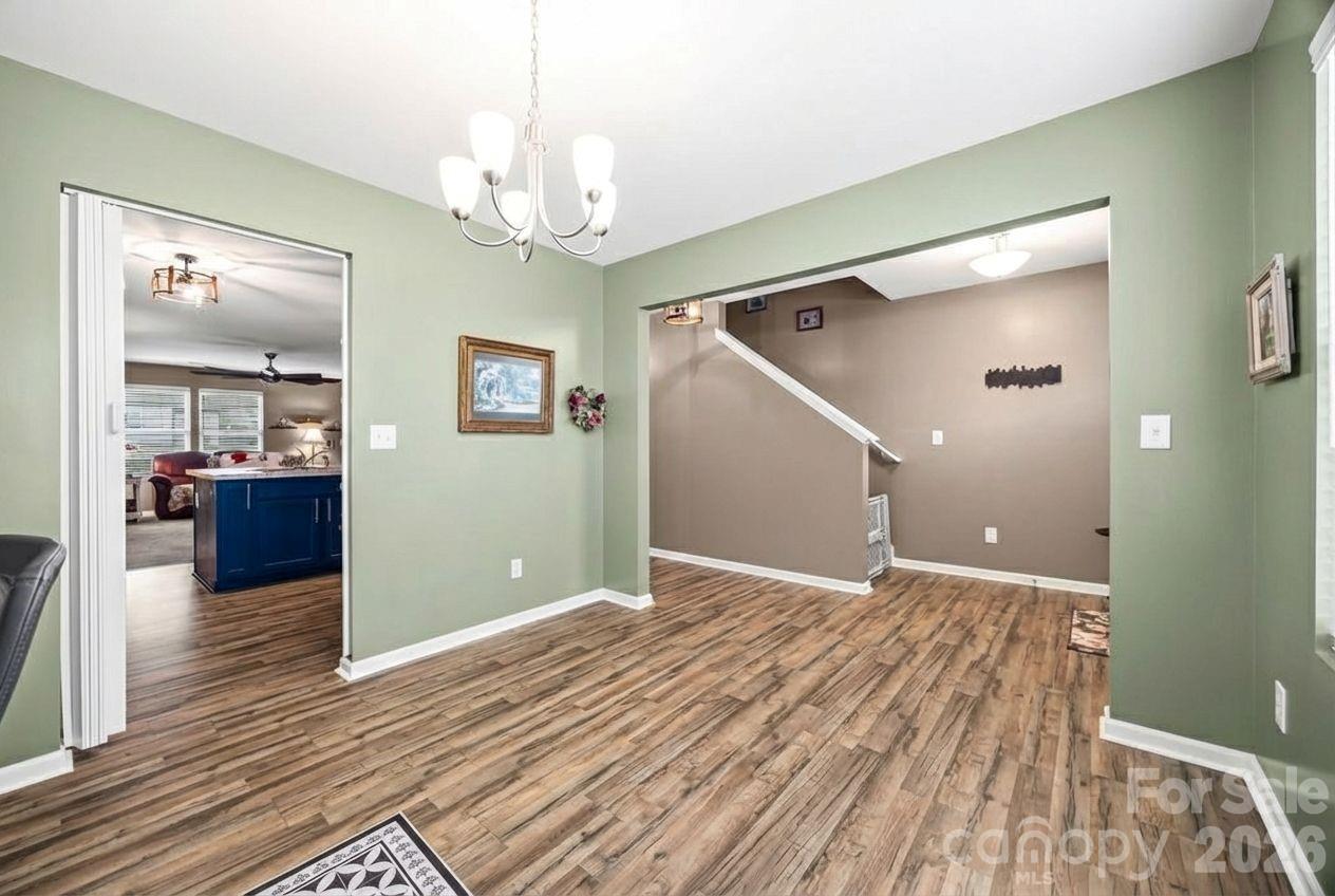 903 Von Buren Boulevard