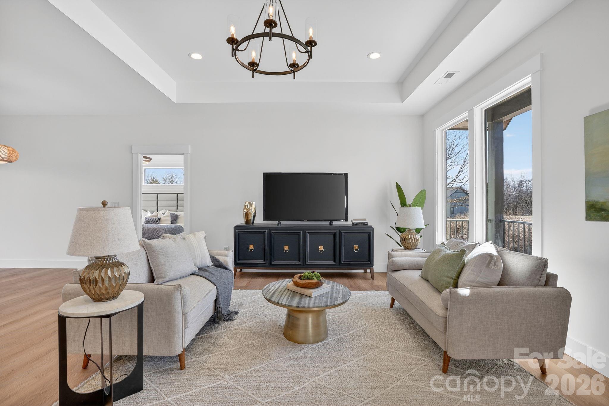 6 Woodchuck Cove Way