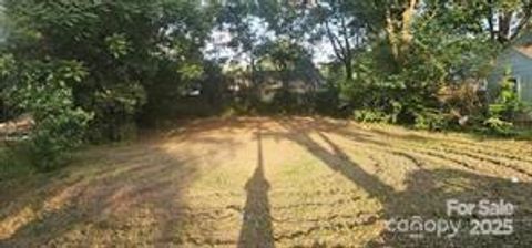 819 Seldon Drive Charlotte NC 28216
