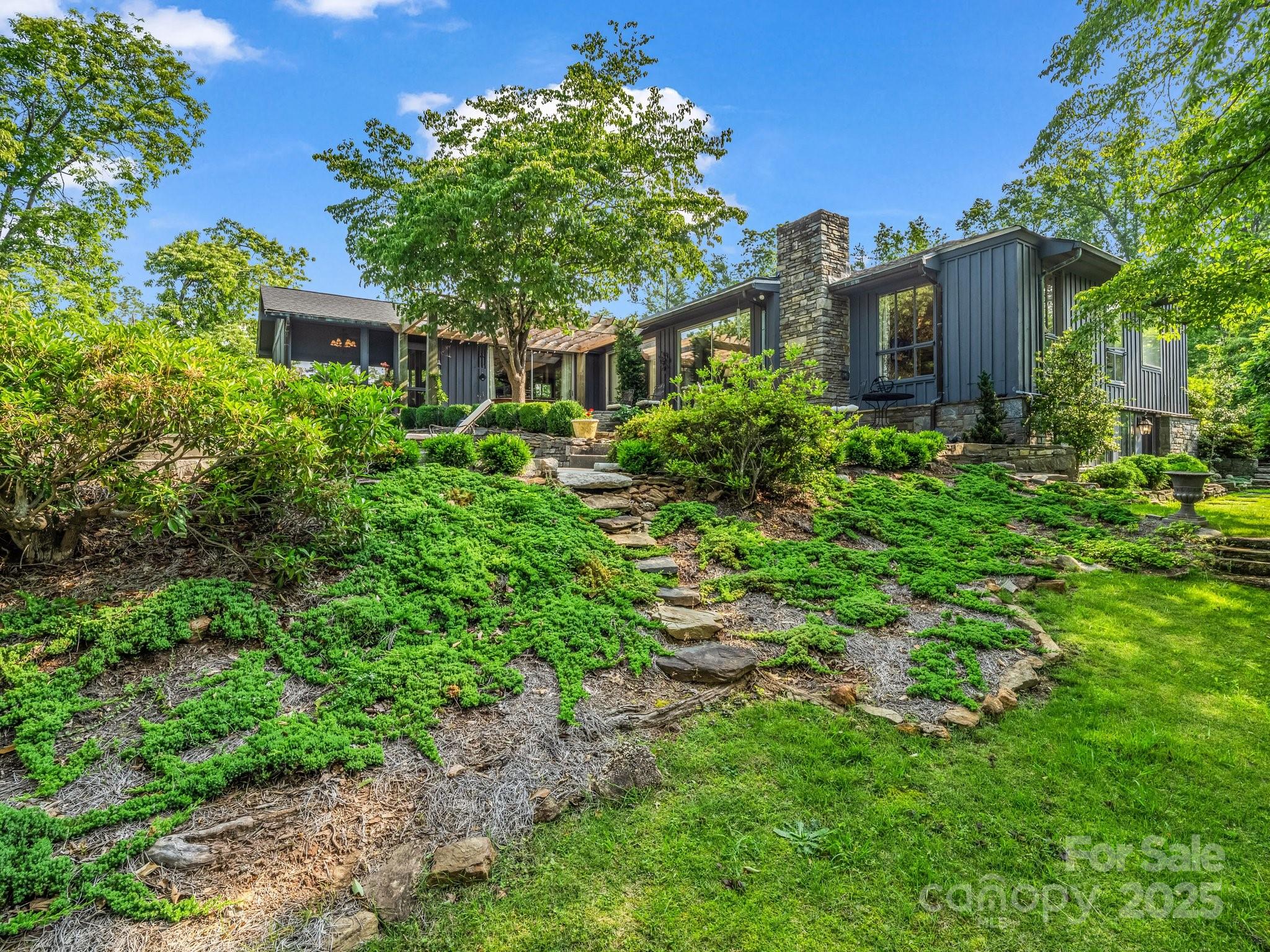 11 Hearthstone Lane