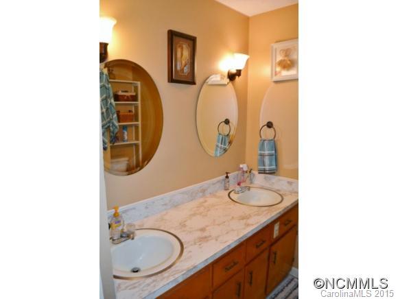 Twelve Oaks - Residential