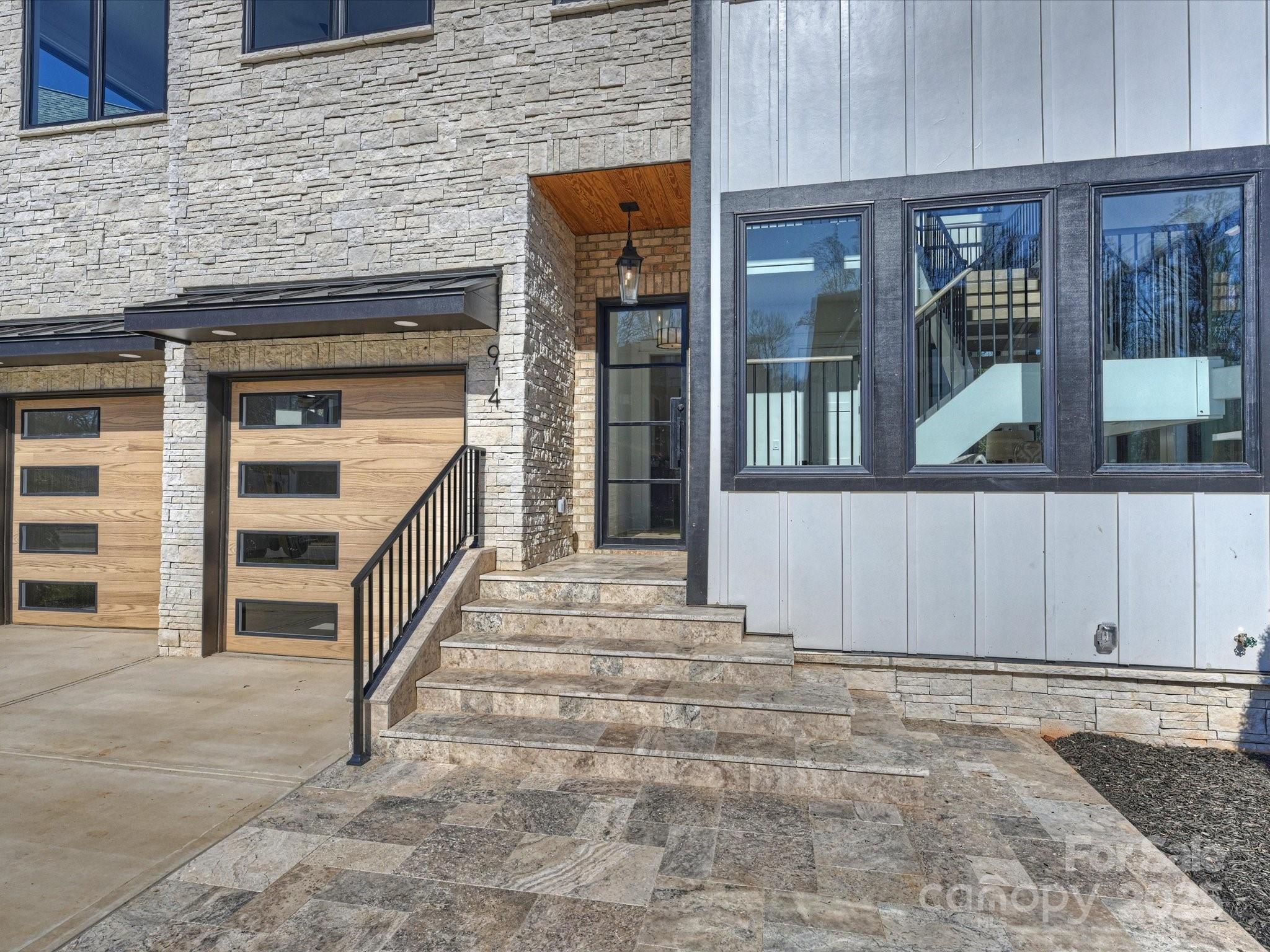 914 Laurel Creek Lane