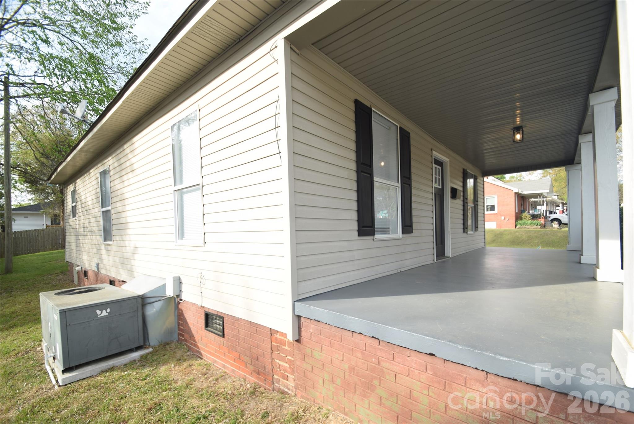 152 Academy Avenue NW