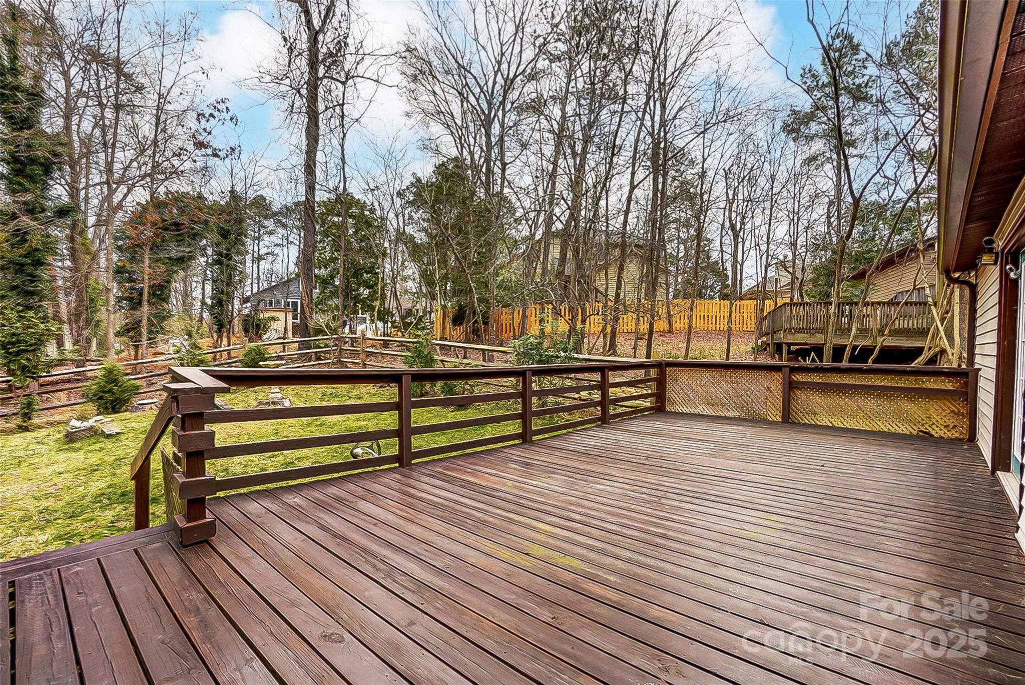 Tega Cay - Residential