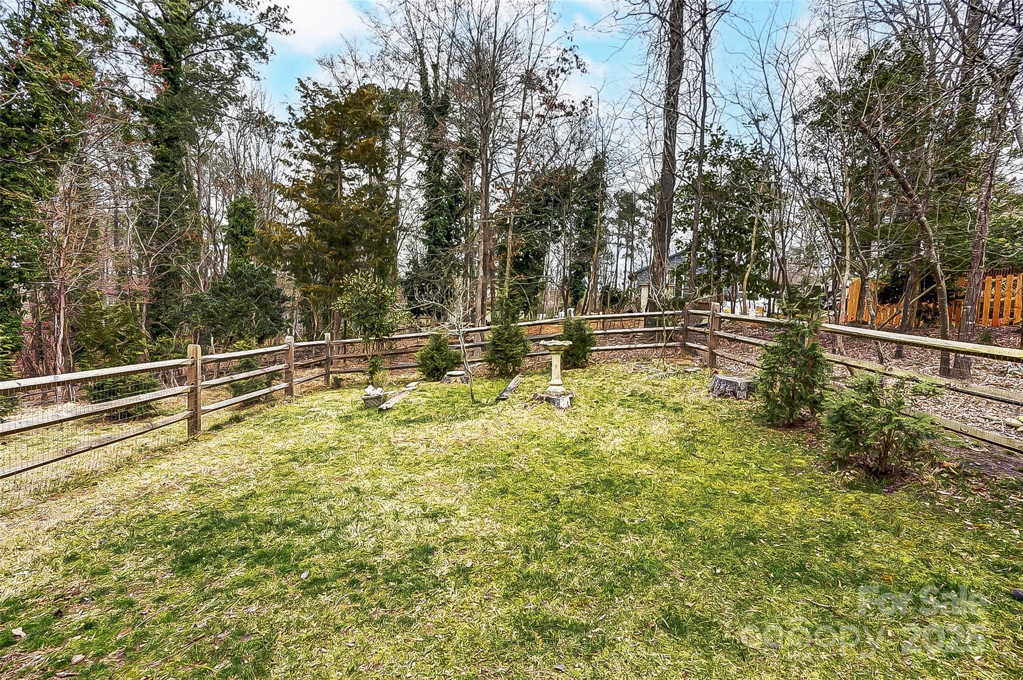 Tega Cay - Residential