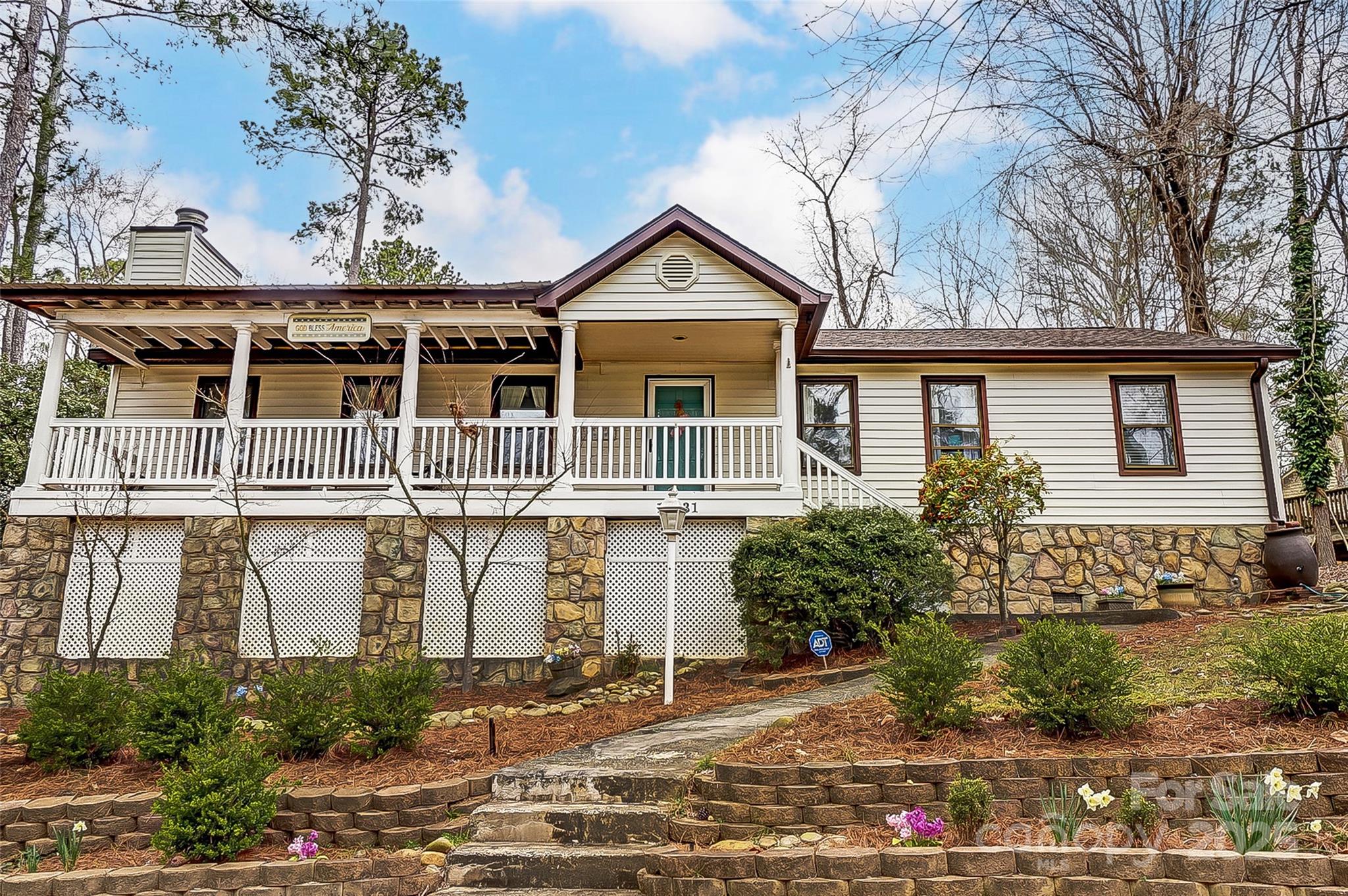 Tega Cay - Residential