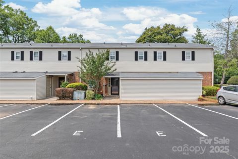 5949 Quail Hollow Road E Charlotte NC 28210