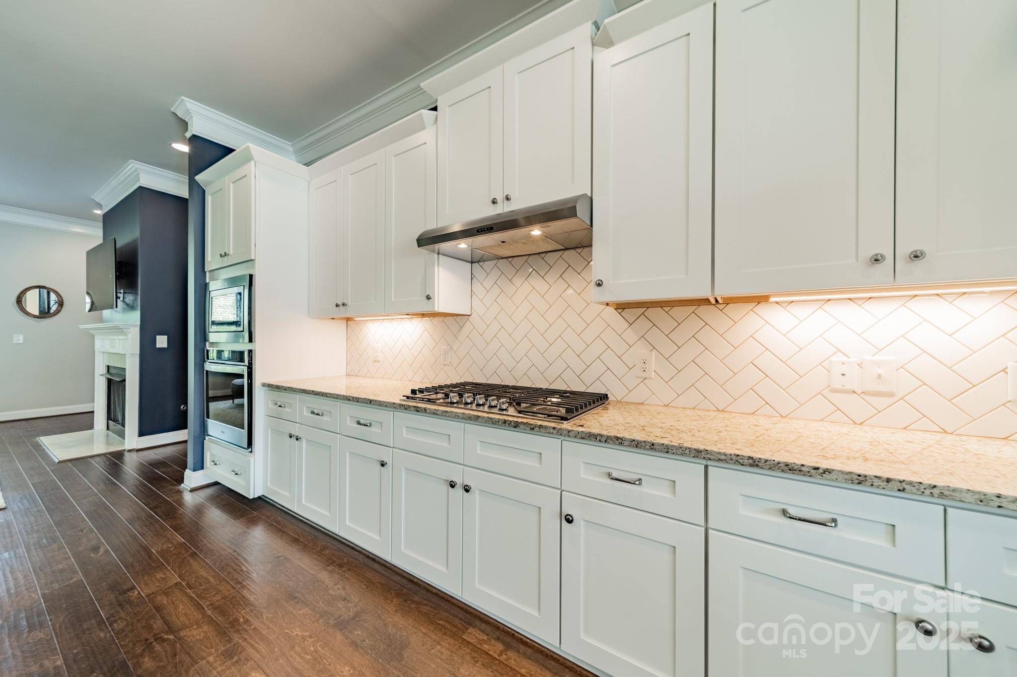 15133 Rocky Bluff Loop
