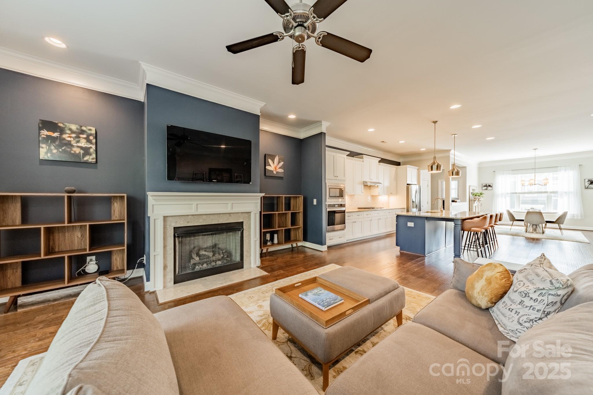 15133 Rocky Bluff Loop
