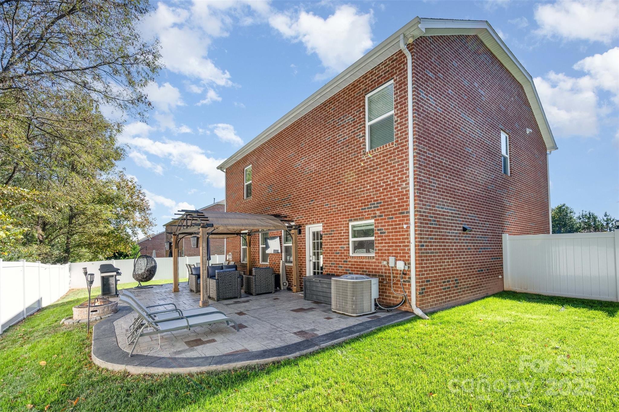 Stoneridge Lakes - Residential